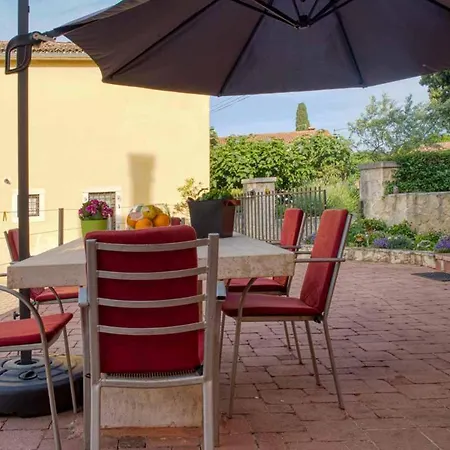 Beautiful Toni Апартаменты